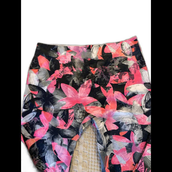 No Boundaries NOBO Leggings Sz Jr Medium 7-9 Hot Pink Gray Floral Athleisure - Picture 2 of 8